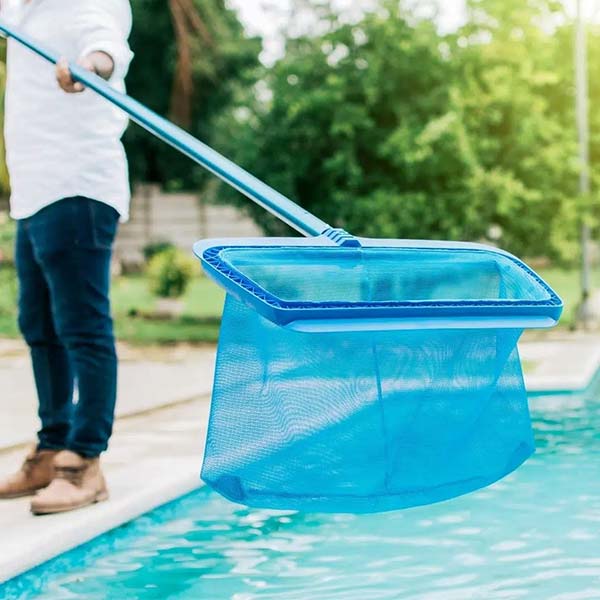 Limpeza de piscina limpeza da piscina