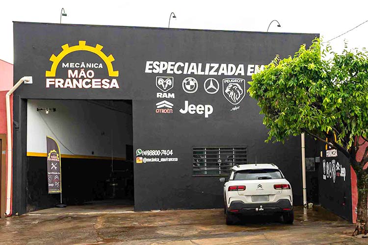 Fachada da oficina Mecânica Mão Francesa