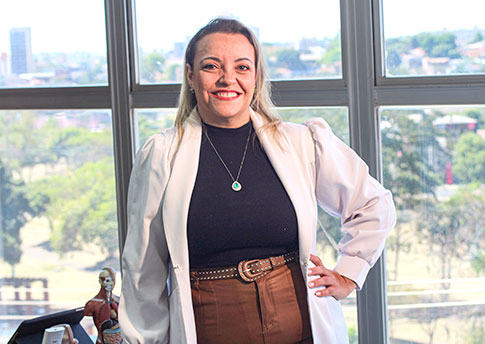 Dra Camila Mendonça Bravo