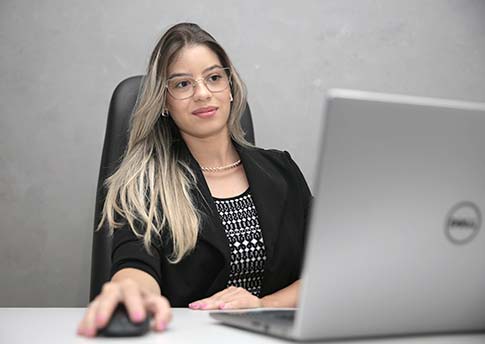 Jéssica Barros Advogada de Trânsito
