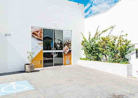 ZR Acabamentos - Pisos Laminados e Vinílicos