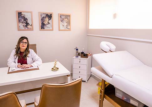 Dra Marilia Carolyne Alencar Gonçalves