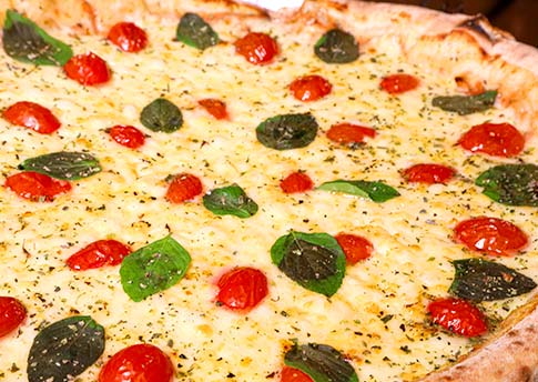 Pizzaria Forno À Lenha 4