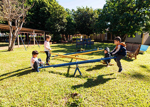 Escola Jardim Montessoriano