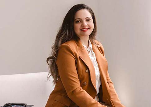 Dra Monize Nascimento