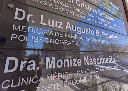Dra Monize Nascimento